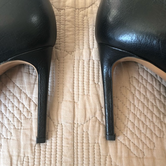 Valentino Garavani leather black ankle boots with bow size EU 38 US 7.5 - Picture 12 of 17